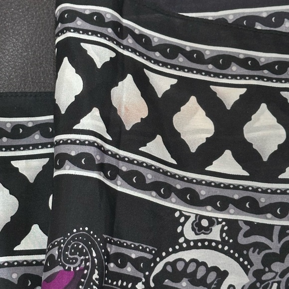 White House Black Market Black and Purple Scarf - Picture 4 of 4